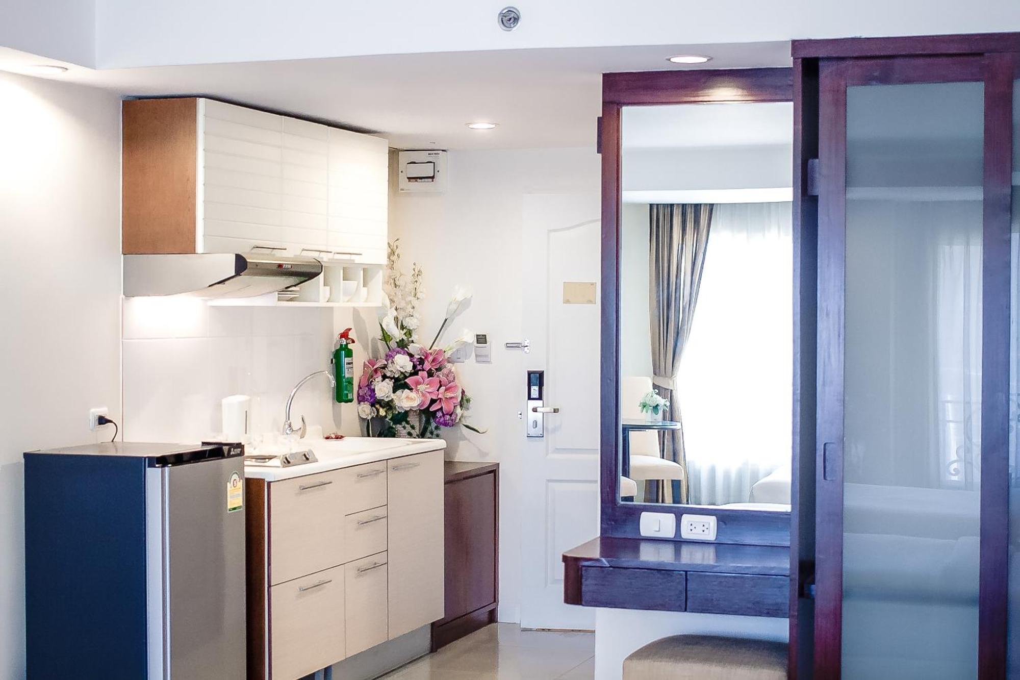 Romance Hotel Bangna Bangkok Eksteriør bilde