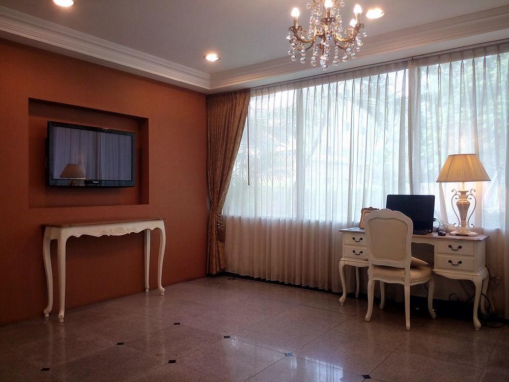 Romance Hotel Bangna Bangkok Eksteriør bilde