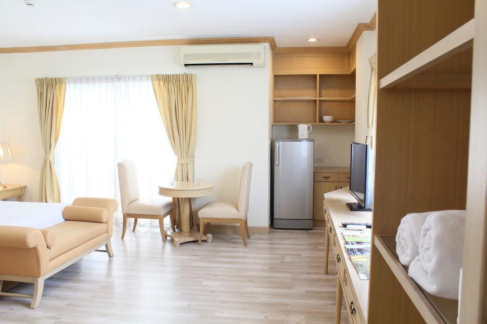 Romance Hotel Bangna Bangkok Eksteriør bilde
