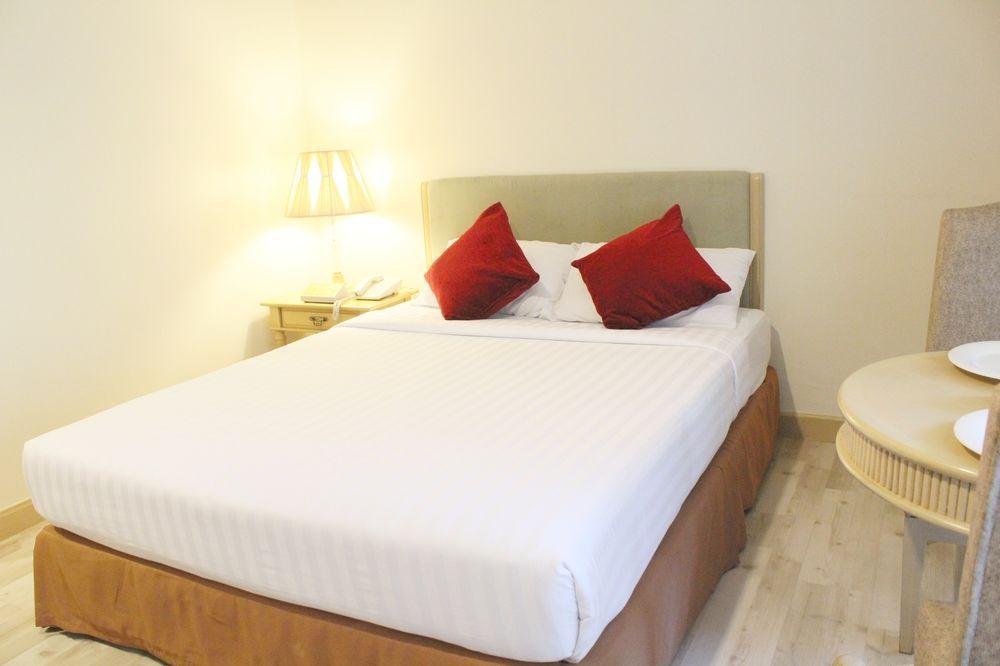 Romance Hotel Bangna Bangkok Eksteriør bilde