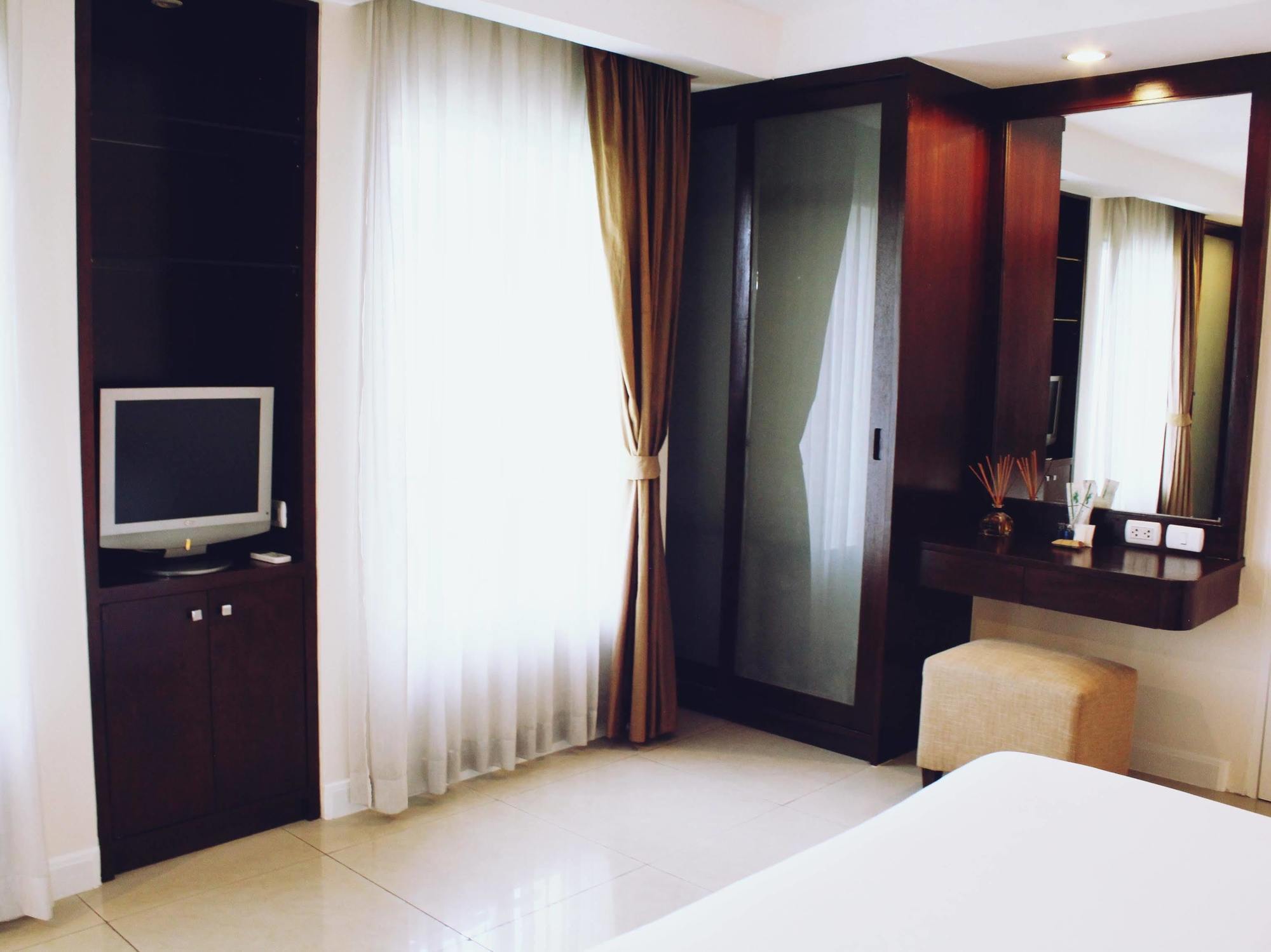 Romance Hotel Bangna Bangkok Eksteriør bilde